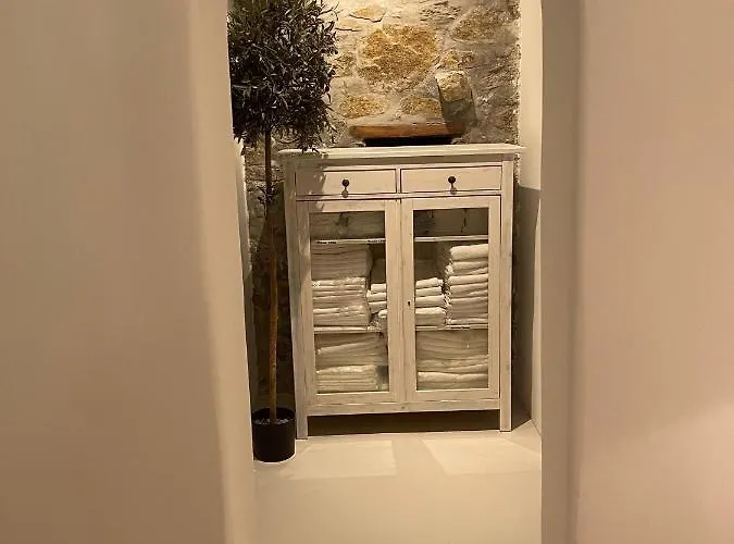 Anasa Private Pool & Jacuzzi 8pax At Panormos *